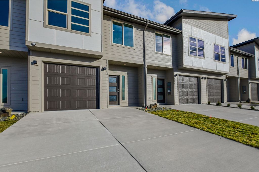 Photo of 4537 Road 114, Pasco, WA 99301 (MLS # 290127)