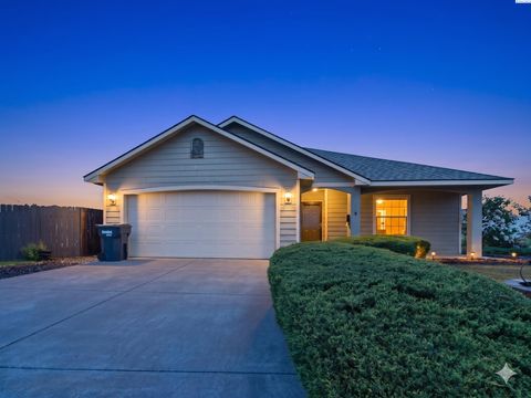 Photo of 3511 Estrella Dr, Pasco, WA 99301 (MLS # 292367)