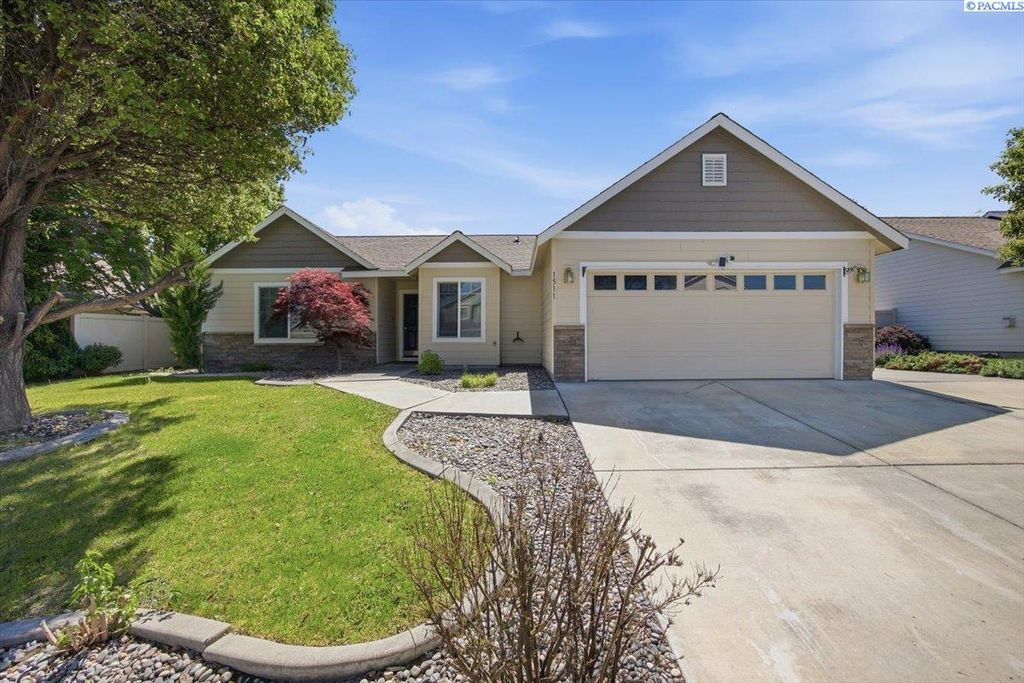 Photo of 1511 W 40th Pl, Kennewick, WA 99337 (MLS # 292847)