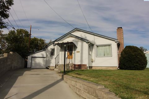 Photo of 706 Davenport Street, Richland, WA 99352 (MLS # 288663)