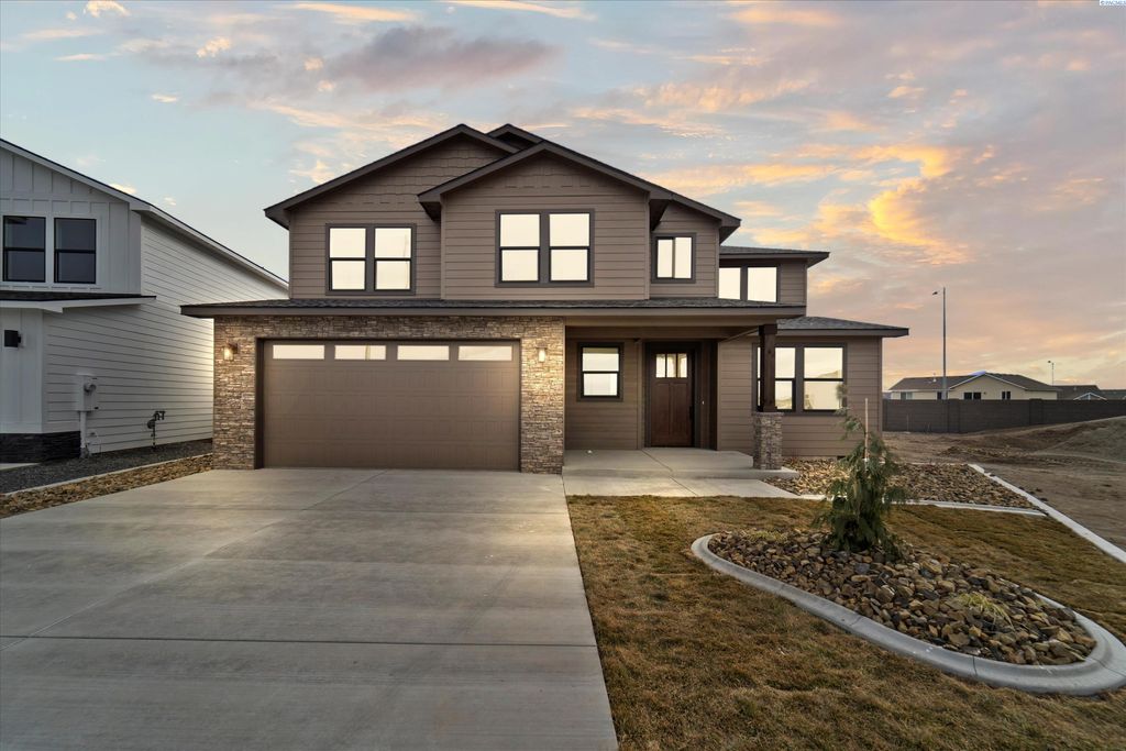 Photo of 8406 Silver Mound Dr, Pasco, WA 99301 (MLS # 291814)