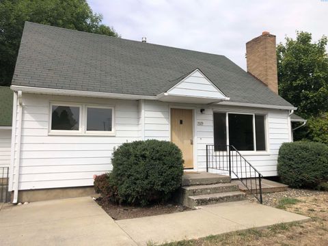 Photo of 1225 NE Orchard Dr, Pullman, WA 99163 (MLS # 291056)