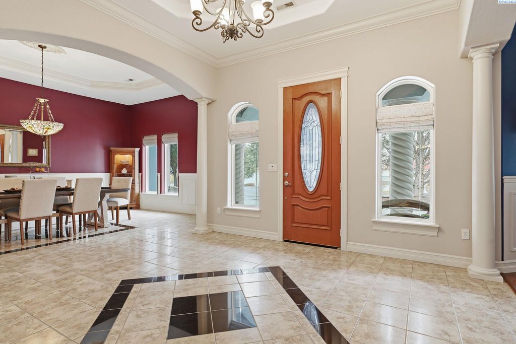 Photo of 1191 Pinto Loop, Richland, WA 99352 (MLS # 290344)