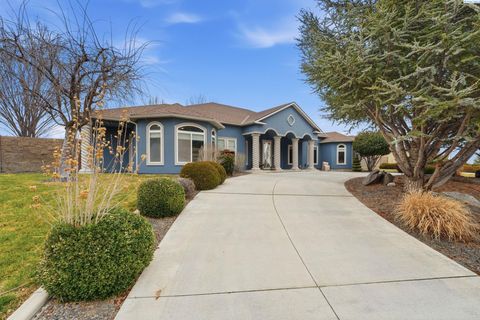 Photo of 1191 Pinto Loop, Richland, WA 99352 (MLS # 290344)