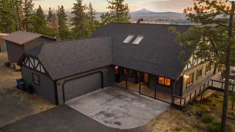 Photo of 90 Adams Loop Rd, Goldendale, WA 98620 (MLS # 293594)