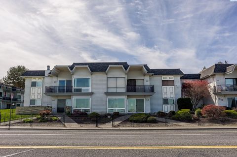 Photo of 2401 W Canal Dr Apt 2a Dr, Kennewick, WA 99336 (MLS # 291731)