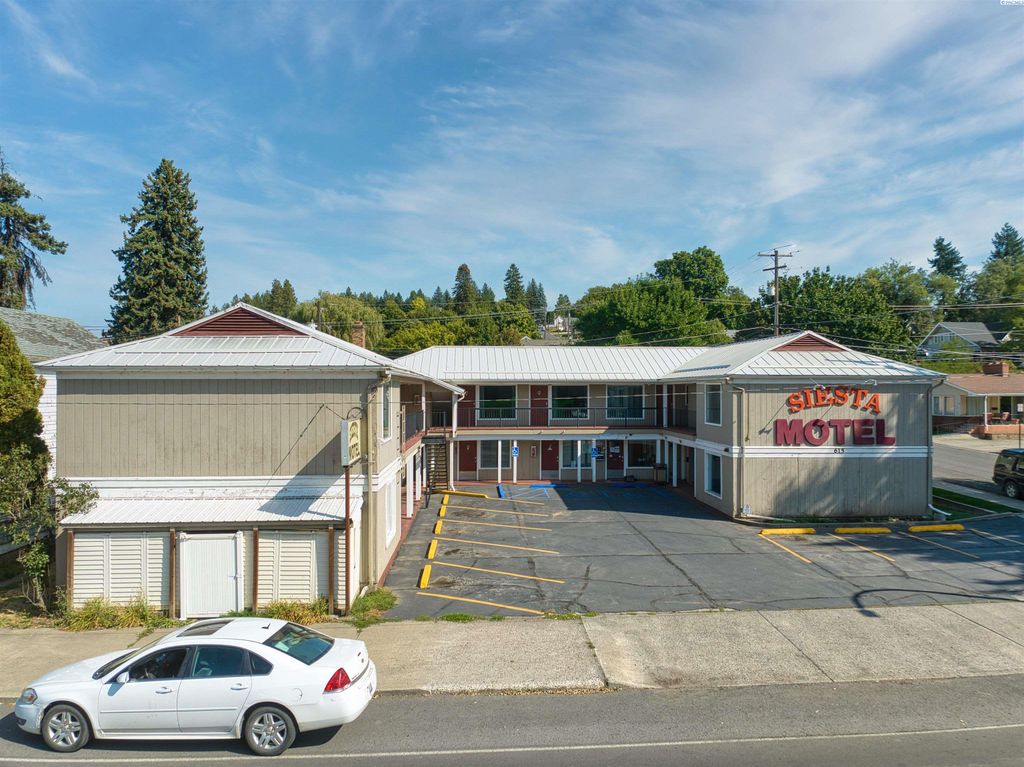 Photo of 615 S Main St, Colfax, WA (MLS # 287813)