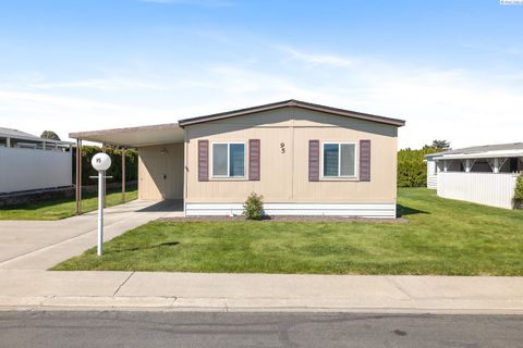 Photo of 312 S Columbia Center Blvd. #95 Blvd, Kennewick, WA 99336 (MLS # 287883)