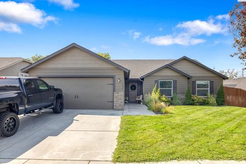 Photo of 1150 S Keller Pl, Kennewick, WA 99338 (MLS # 287902)