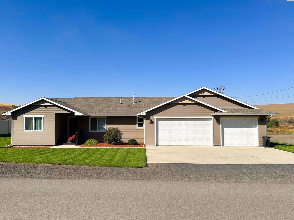Photo of 125 N Brockway Dr, Rosalia, WA 99170 (MLS # 287936)