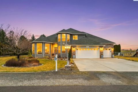 Photo of 5620 W Dradie St, Pasco, WA 99301 (MLS # 289226)