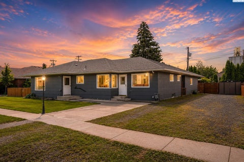 Photo of 405 W Union ST, Garfield, WA 99130 (MLS # 294805)