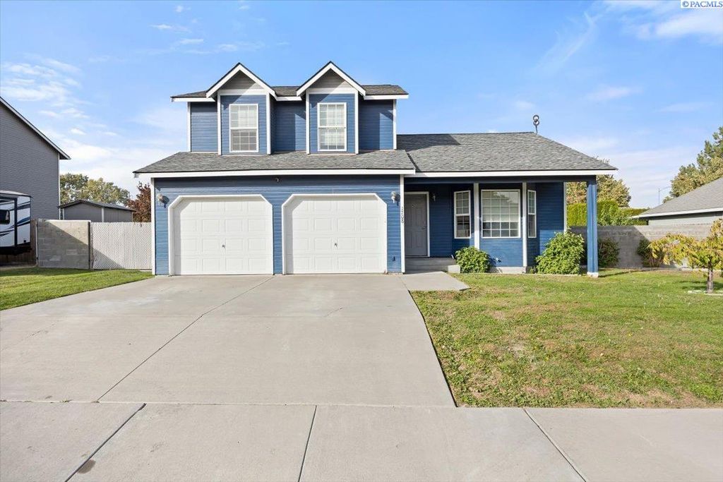 Photo of 1708 W 24th Ave, Kennewick, WA 99337 (MLS # 288477)