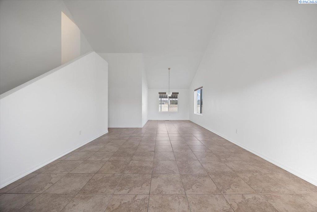 Photo of 1708 W 24th Ave, Kennewick, WA 99337 (MLS # 288477)