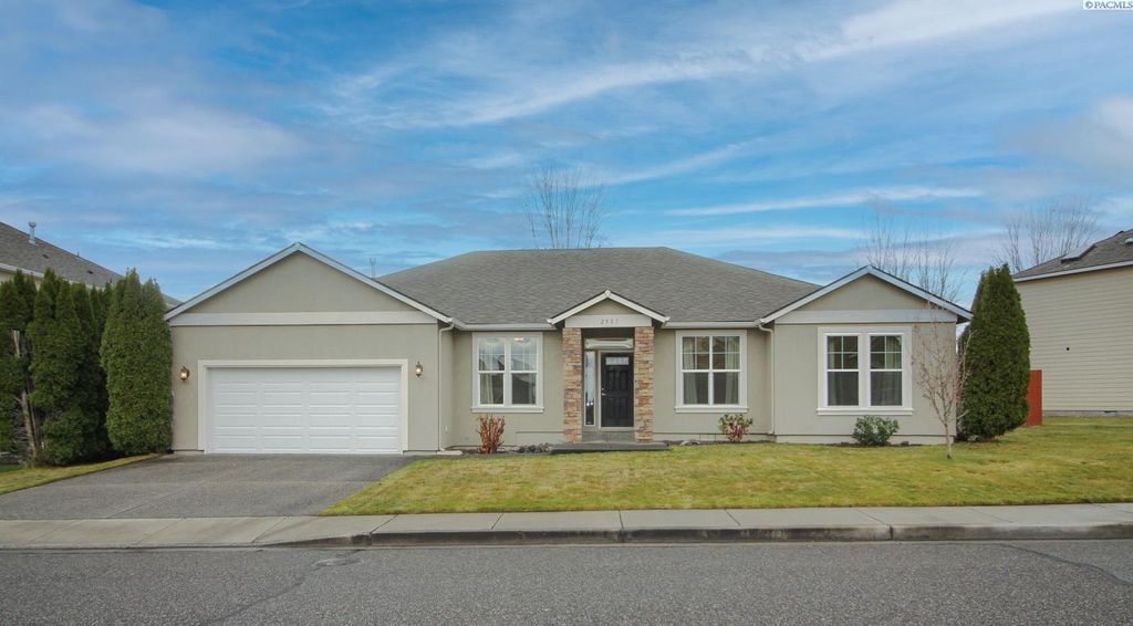 Photo of 2981 Redrock Ridge Loop, Richland, WA 99354 (MLS # 289449)