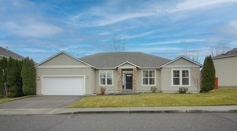 Photo of 2981 Redrock Ridge Loop, Richland, WA 99354 (MLS # 289449)
