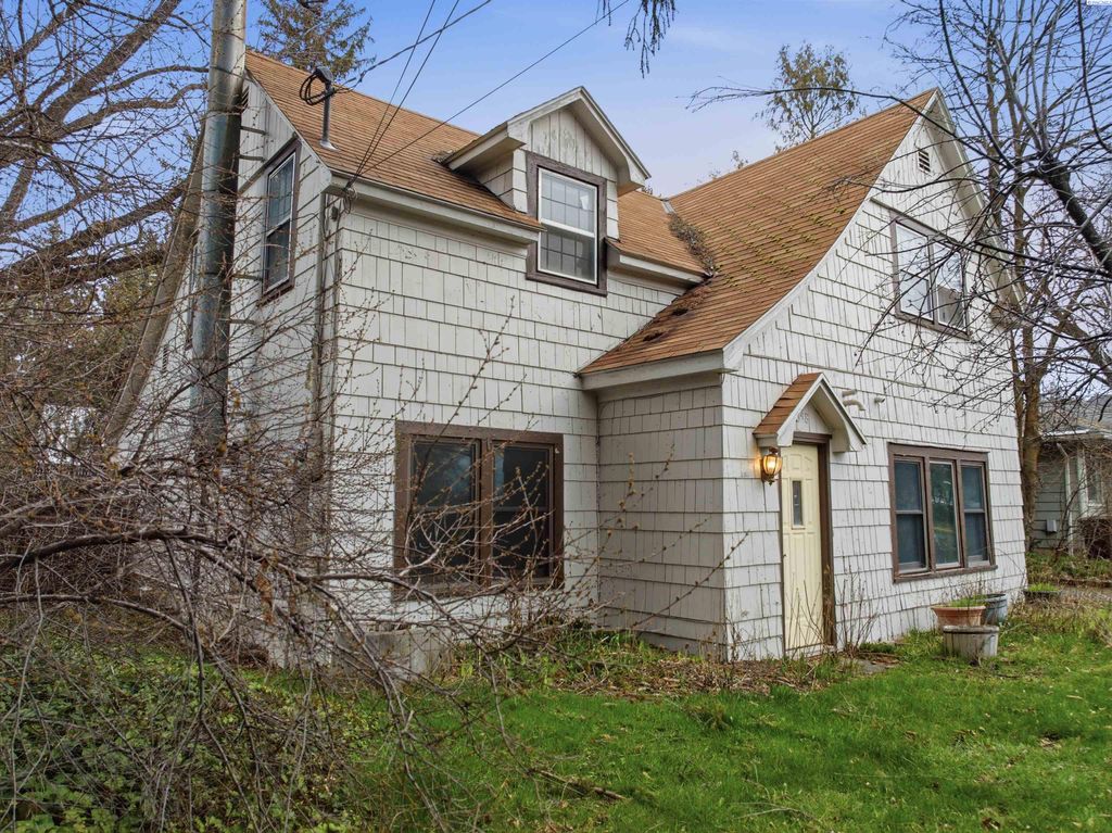 Photo of 348 NW Harrison St, Pullman, WA 99163 (MLS # 291508)