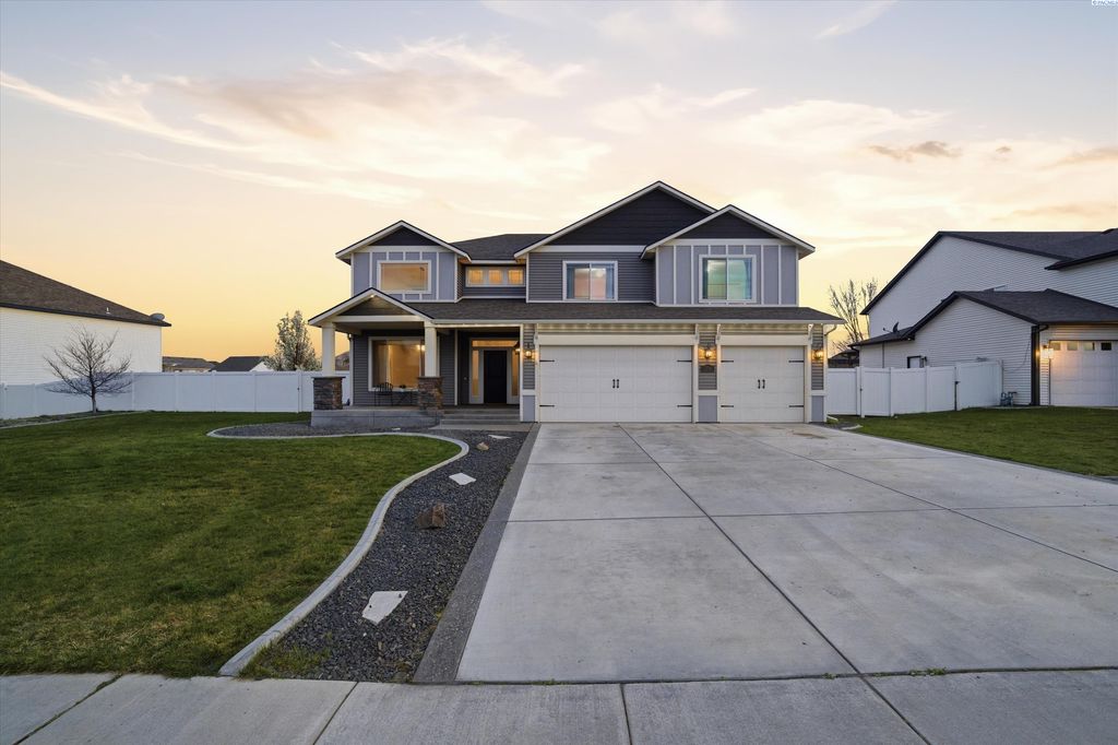 Photo of 5714 Santa Fe Ln, Pasco, WA 99301 (MLS # 291588)