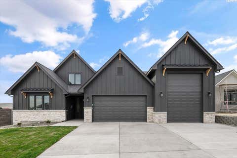 Photo of 2385 Waterhill Ave, Richland, WA 99352 (MLS # 294600)