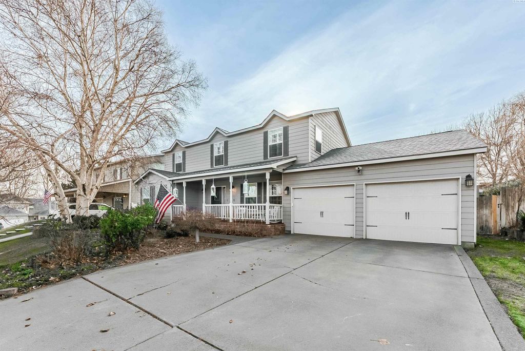 Photo of 119 Willowbrook Pl, Richland, WA 99352 (MLS # 290150)