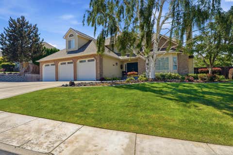 Photo of 4102 S Ledbetter St, Kennewick, WA 99337 (MLS # 294737)