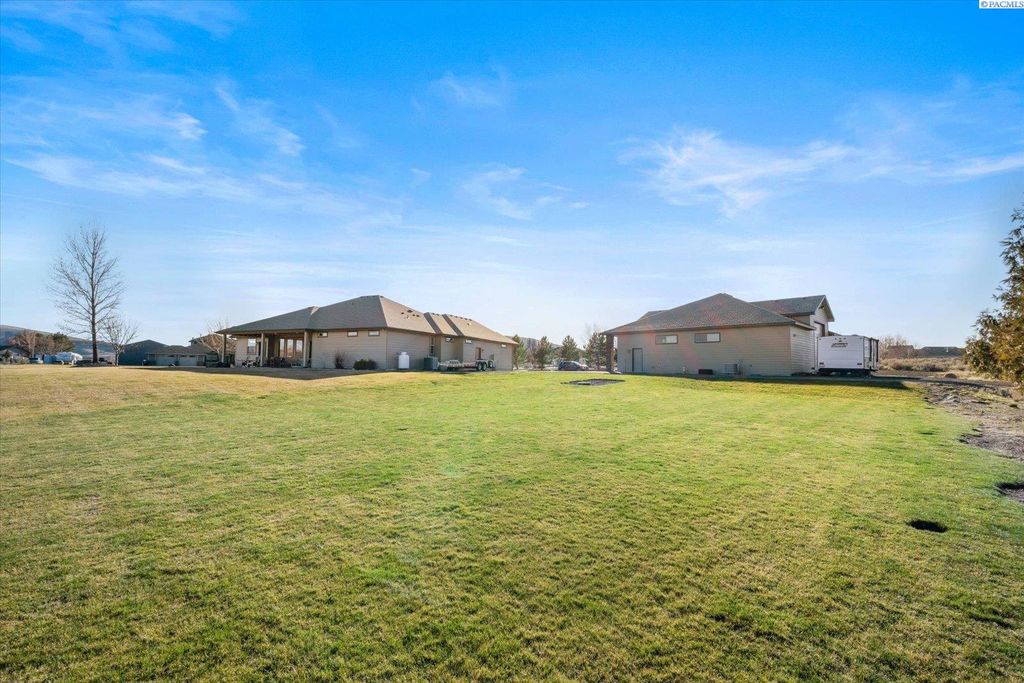 Photo of 4004 Kiger Rd, West Richland, WA 99353 (MLS # 290983)