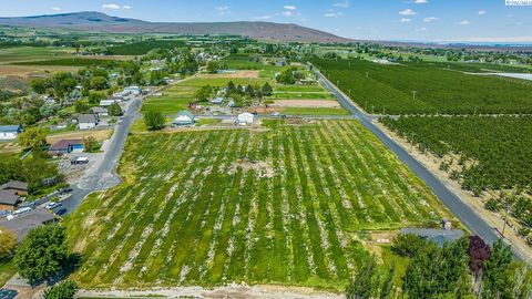 Photo of Lot 9 N Empire Drive, Benton City, WA 99320 (MLS # 292508)