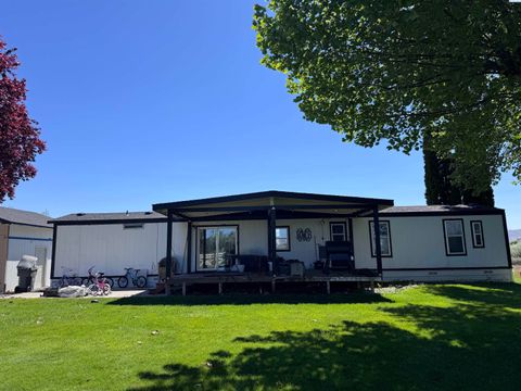 Photo of 141905 W 130 Pr Nw Pr, Prosser, WA 99350 (MLS # 290356)