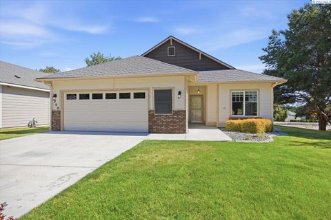 Photo of 7208 W 20th Ct, Kennewick, WA 99338 (MLS # 293784)
