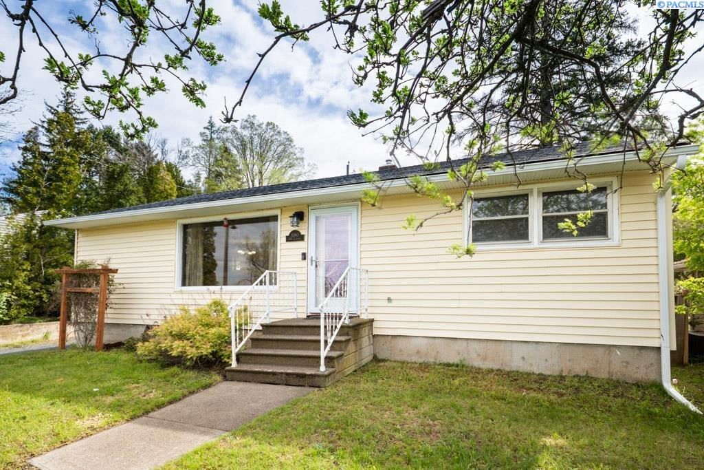 Photo of 1040 NW Clifford St #Moder, Pullman, WA 99163 (MLS # 292537)