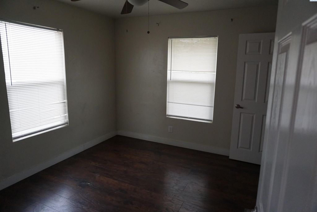 Photo of 738 N 9th Ave, Walla Walla, WA 99362 (MLS # 288412)