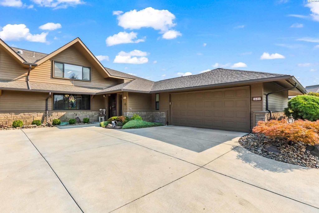 Photo of 101 N 48th Avenue #45B, Yakima, WA 98908 (MLS # 293012)