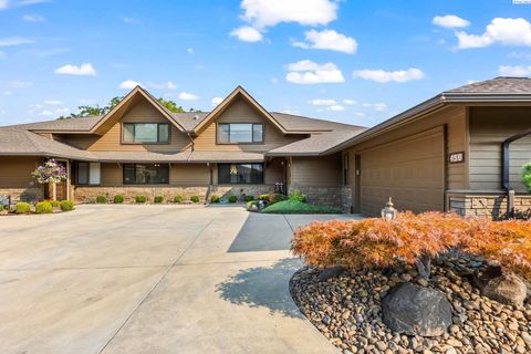 Photo of 101 N 48th Avenue #45B, Yakima, WA 98908 (MLS # 293012)