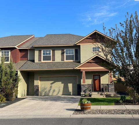 Photo of 1277 SW Big Sky Court, Pullman, WA 99163 (MLS # 292144)