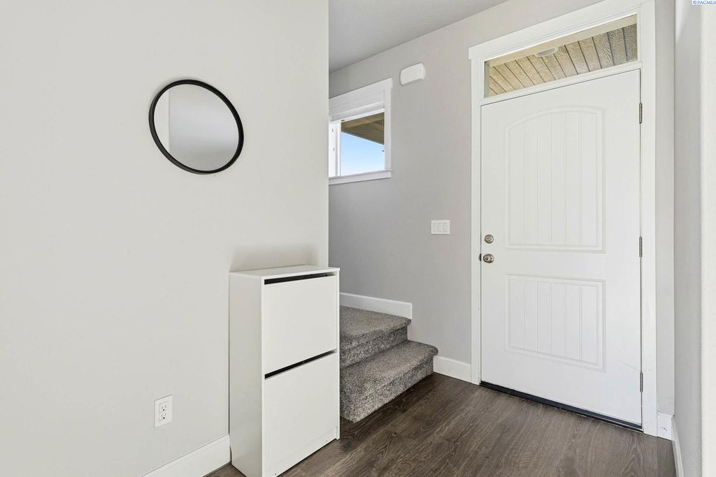 Photo of 3035 Wild Canyon Way, Richland, WA 99354 (MLS # 289474)