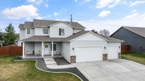 Photo of 8505 W 9th Ave, Kennewick, WA 99336 (MLS # 291693)