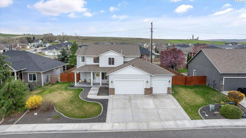 Photo of 8505 W 9th Ave, Kennewick, WA 99336 (MLS # 291693)