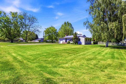 Photo of 9517 W Richardson Rd, Pasco, WA 99301 (MLS # 292587)