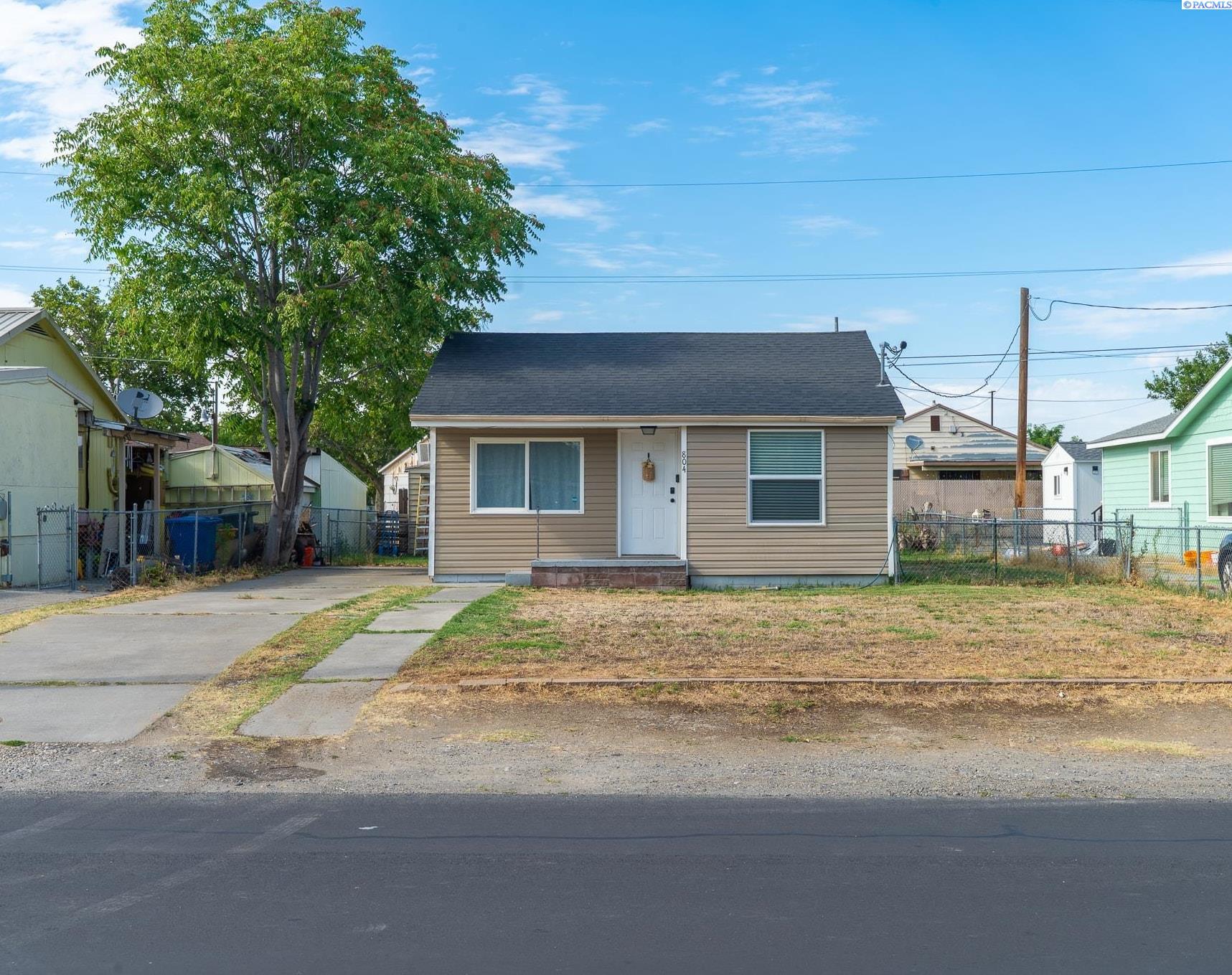 Photo 1 of 14 — 804 Davenport, Richland, WA 99352