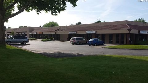 Photo of 3321 W Kennewick Avenue #200, Kennewick, WA 99336 (MLS # 290488)