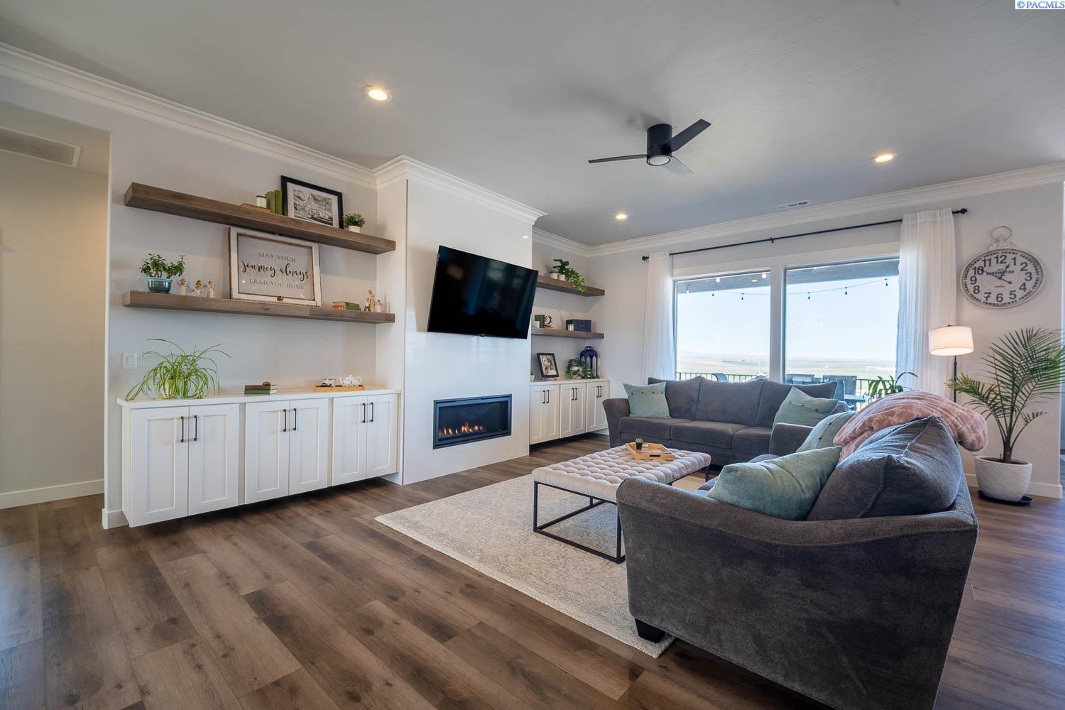 Photo 1 of 39 — 7060 Ithaca Street, West Richland, WA 99353