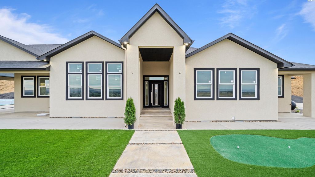 Photo of 24168 S 242 Pr Sw Pr, Prosser, WA 99350 (MLS # 293031)