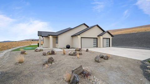 Photo of 24168 S 242 Pr Sw Pr, Prosser, WA 99350 (MLS # 293031)