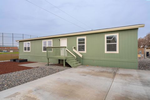 Photo of 3517 N Road 84 #110C, Pasco, WA 99301 (MLS # 288606)