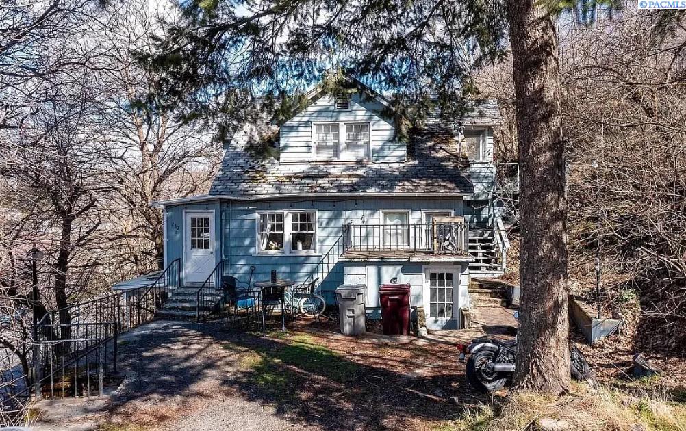 Photo 1 of 33 — 230 SE Spring, Pullman, WA 99163