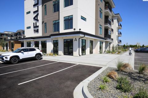 Photo of 4112 W 24th Ave #A102, Kennewick, WA 99337 (MLS # 289180)