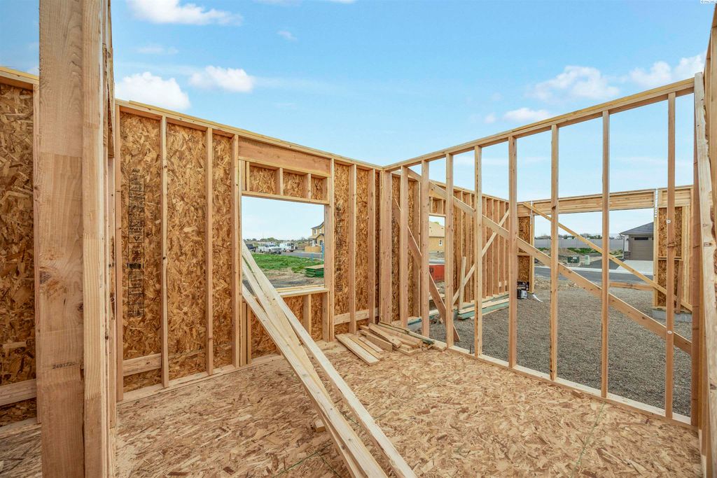 Photo of 202 Packer St, Prosser, WA 99350 (MLS # 291405)