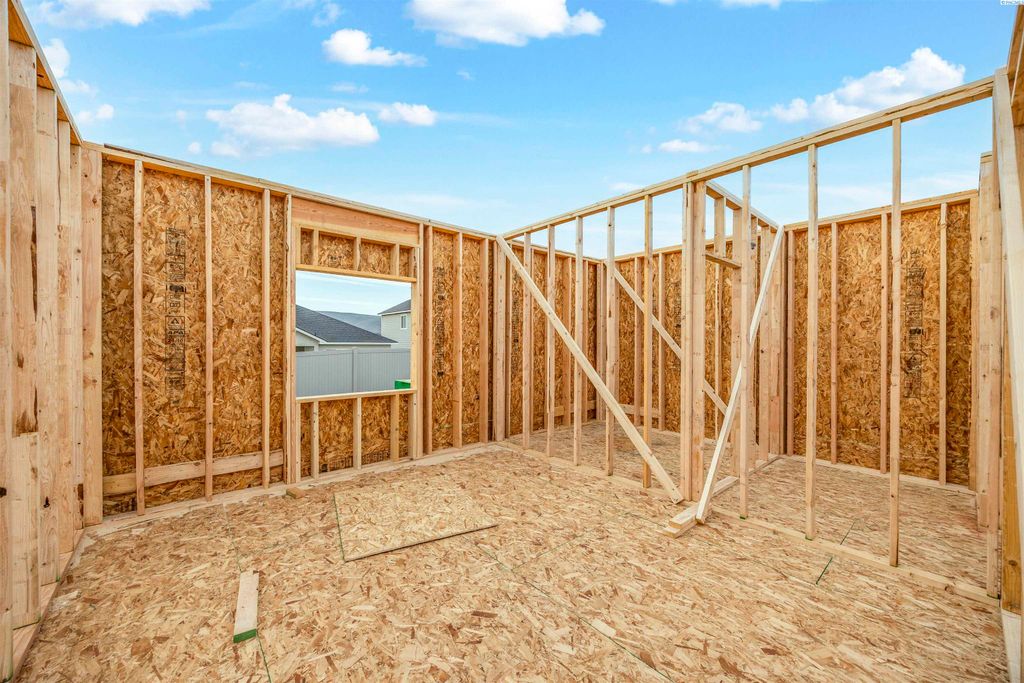 Photo of 202 Packer St, Prosser, WA 99350 (MLS # 291405)