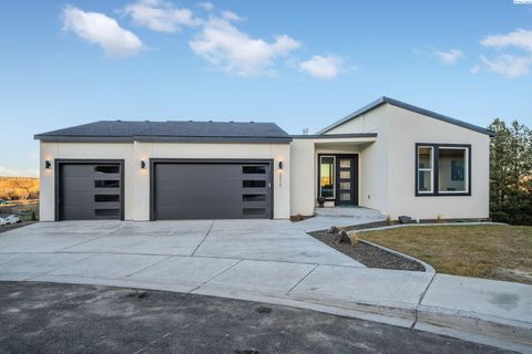Photo of 3312 Bing St, West Richland, WA 99353 (MLS # 293315)
