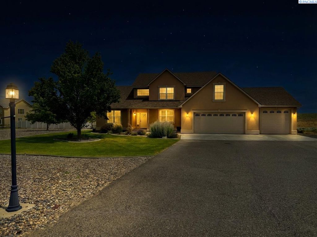 Photo of 22505 S Clodfelter Rd, Kennewick, WA 99338 (MLS # 290048)